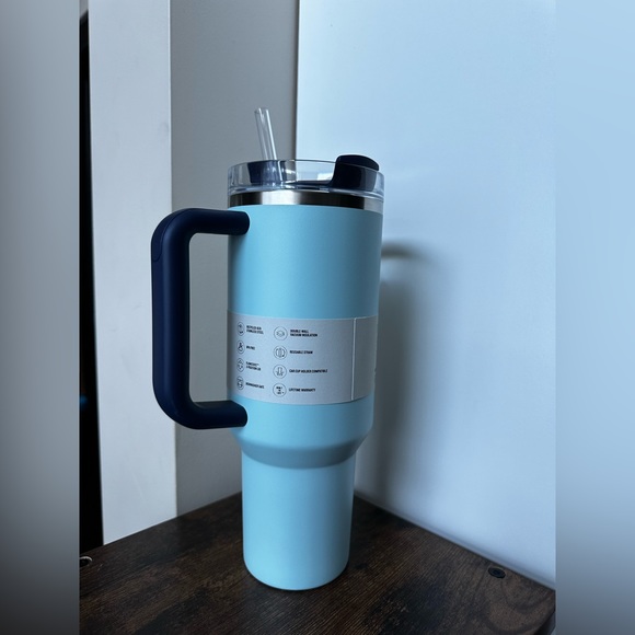 🇺🇸 Stanley x Target Exclusive WATERCOLOR BLUE 40oz tumbler - Picture 6 of 10